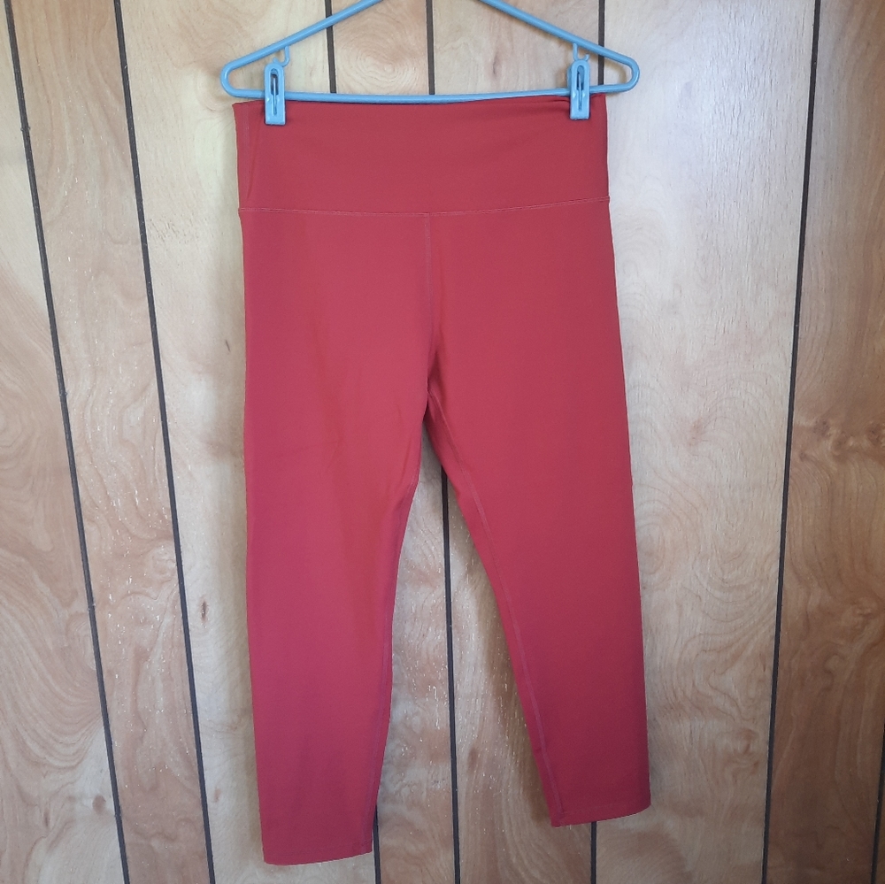 Zyia Crops! Size 16-18